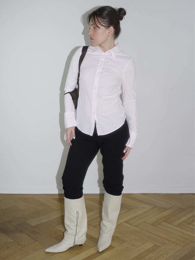 Classic striped Marco Polo shirt in pale pink styled in a feminine silhouette – casual and polished with Dsquared2 energy